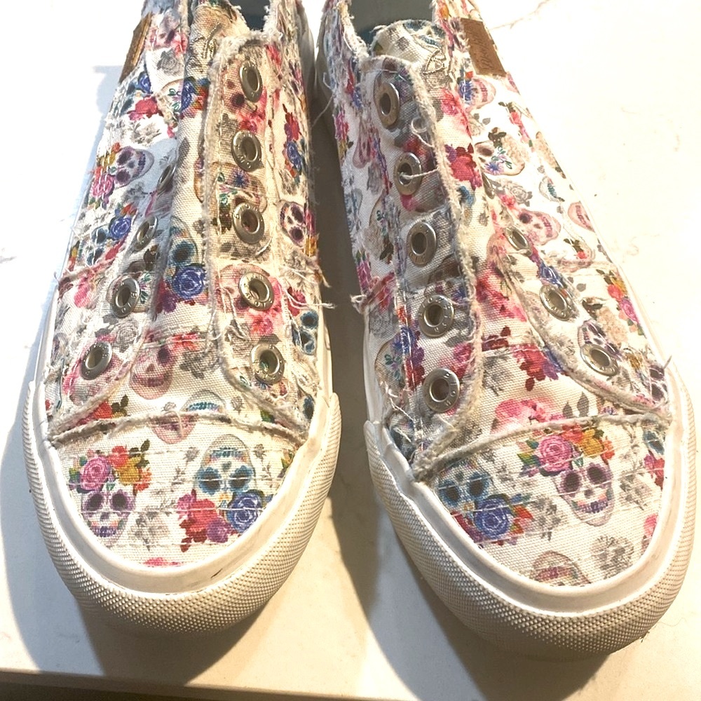 Blowfish sugar skull tennis shoes